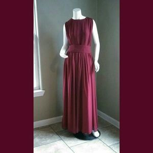 Bridesmaid Dress / Gown